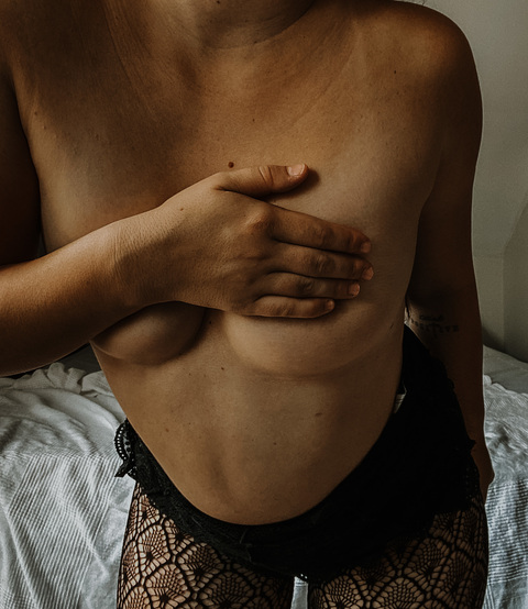 krys_talwithakay OnlyFans - Free Access to 34 Videos & 212 Photos Onlyfans Free Access