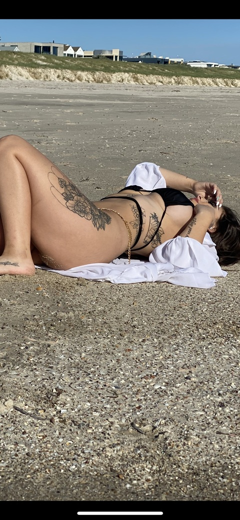 lacyrevue OnlyFans - Free Access to 32 Videos & 49 Photos Onlyfans Free Access