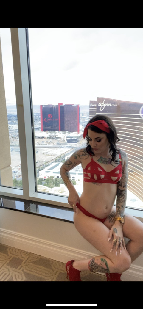lady_lenaye OnlyFans - Free Access to 32 Videos & 49 Photos Onlyfans Free Access