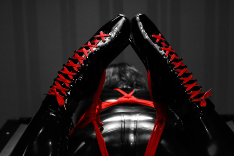 ladygintoxic OnlyFans - Free Access to 32 Videos & 60 Photos Onlyfans Free Access