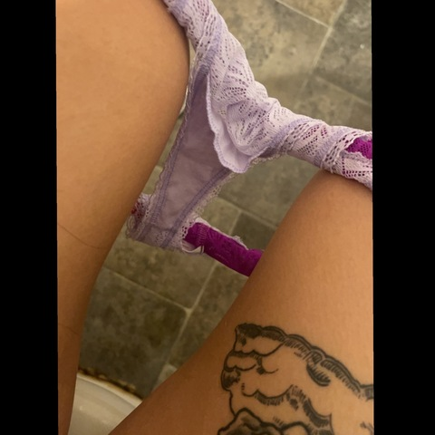lala.bbyy OnlyFans - Free Access to 44 Videos & 49 Photos Onlyfans Free Access