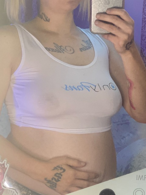 lareinagemenis OnlyFans - Free Access to 32 Videos & 49 Photos Onlyfans Free Access