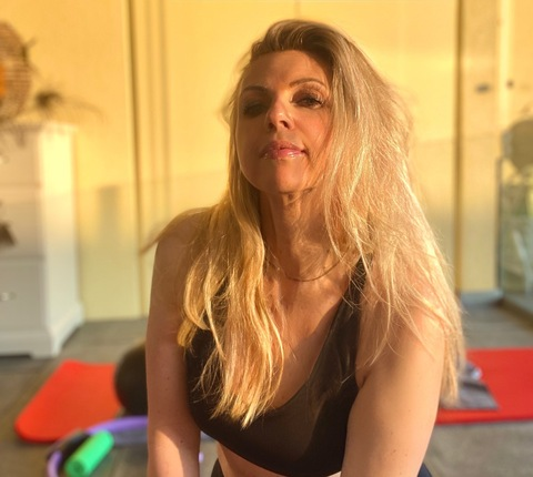 lari1414 OnlyFans - Free Access to 32 Videos & 88 Photos Onlyfans Free Access