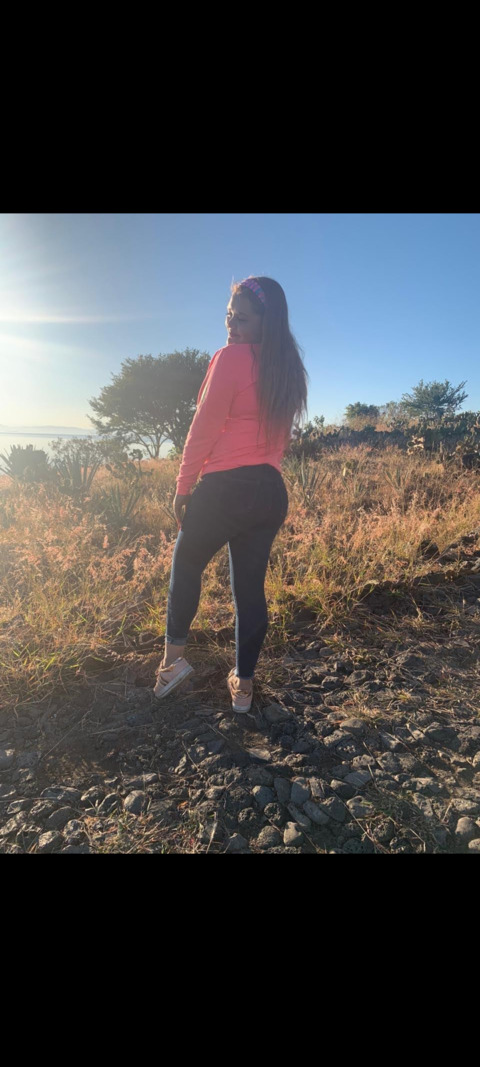 larilara OnlyFans - Free Access to 32 Videos & 49 Photos Onlyfans Free Access