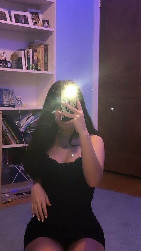 latinaa.a OnlyFans - Free Access to 32 Videos & 49 Photos Onlyfans Free Access