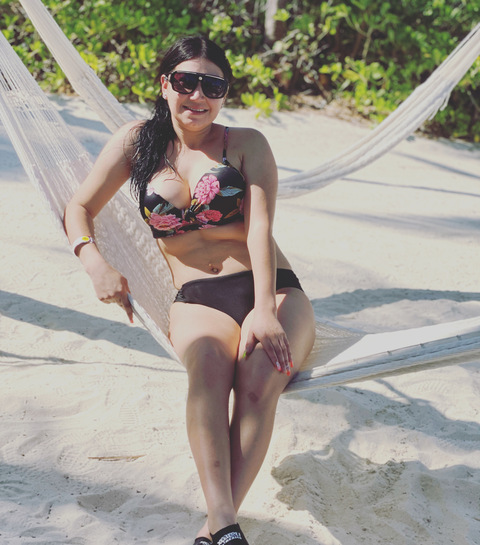 latinapriss88 OnlyFans - Free Access to 32 Videos & 49 Photos Onlyfans Free Access