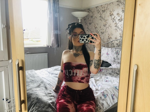 laura_x OnlyFans - Free Access to 32 Videos & 49 Photos Onlyfans Free Access