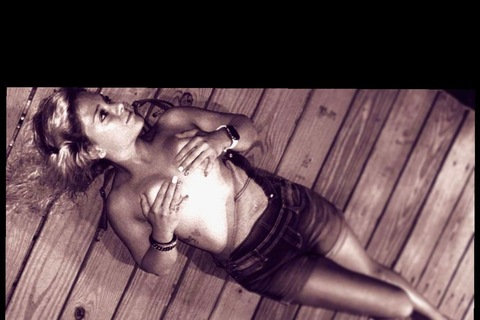 leahpaige28 OnlyFans - Free Access to 32 Videos & 49 Photos Onlyfans Free Access