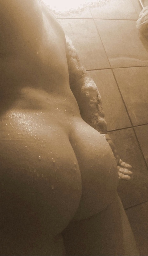 letsbebad88 OnlyFans - Free Access to 32 Videos & 49 Photos Onlyfans Free Access