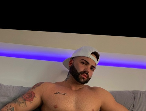 lianlucas OnlyFans - Free Access to 47 Videos & 57 Photos Onlyfans Free Access