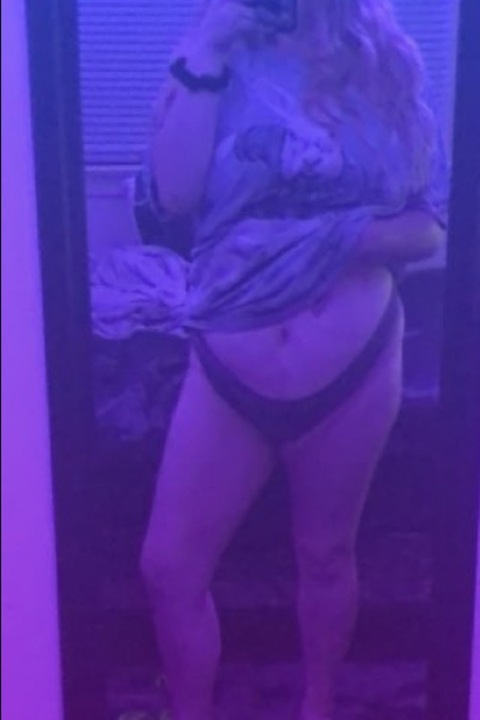 lissa0811 OnlyFans - Free Access to 32 Videos & 49 Photos Onlyfans Free Access