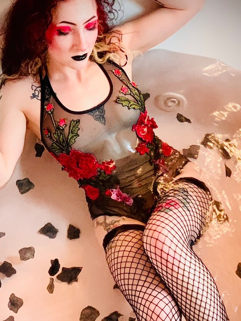 little_miss_luna OnlyFans - Free Access to 40 Videos & 762 Photos Onlyfans Free Access