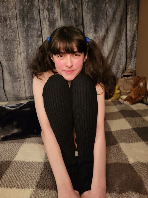 little_tiff OnlyFans - Free Access to 32 Videos & 59 Photos Onlyfans Free Access