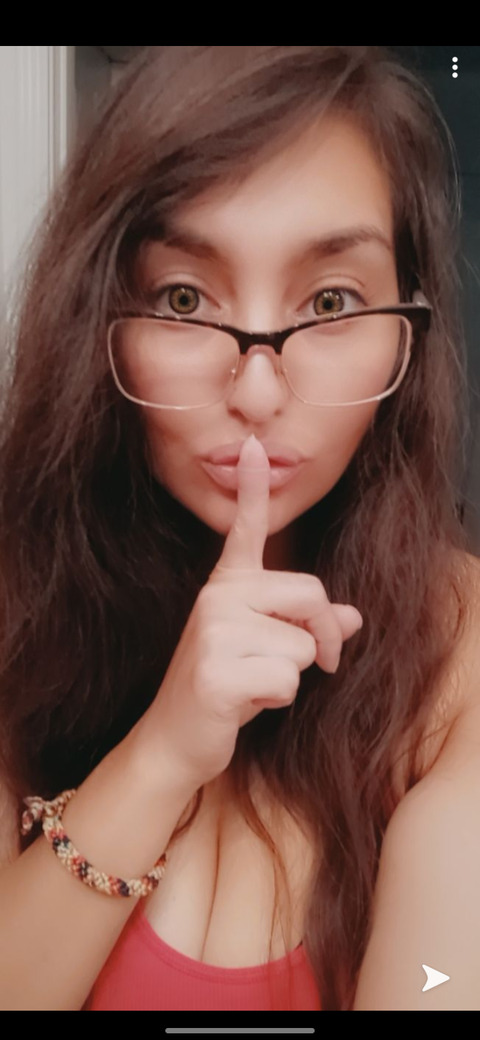 liv33 OnlyFans - Free Access to 32 Videos & 49 Photos Onlyfans Free Access