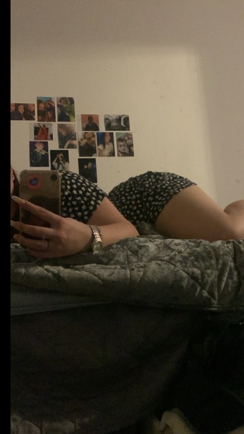 liza.loo OnlyFans - Free Access to 32 Videos & 49 Photos Onlyfans Free Access