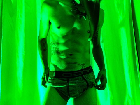 lizardwizzard OnlyFans - Free Access to 32 Videos & 49 Photos Onlyfans Free Access