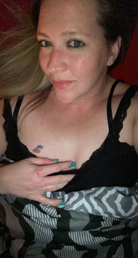 lnbtallcurvy381214 OnlyFans - Free Access to 32 Videos & 49 Photos Onlyfans Free Access