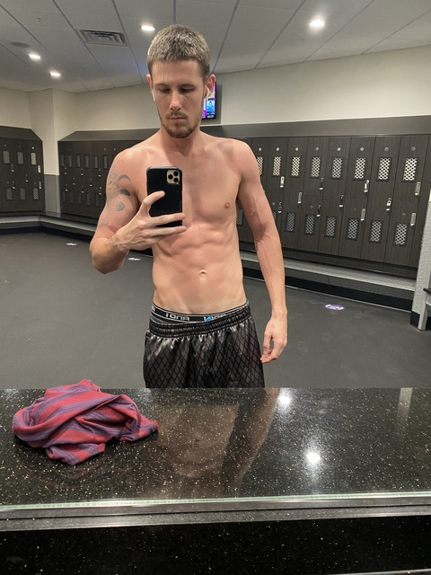 lobo0218 OnlyFans - Free Access to 32 Videos & 71 Photos Onlyfans Free Access