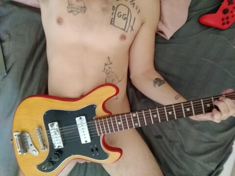 lonelyrocknroller OnlyFans - Free Access to 32 Videos & 49 Photos Onlyfans Free Access