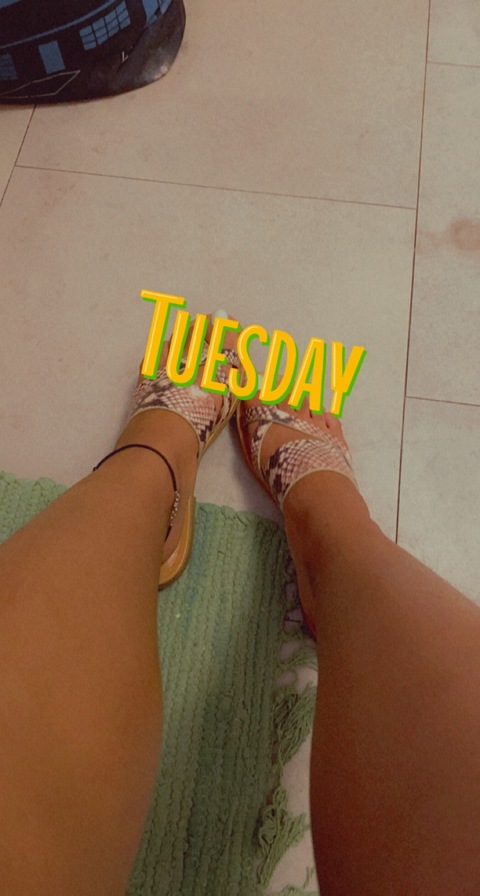 lovely.feet20 OnlyFans - Free Access to 32 Videos & 222 Photos Onlyfans Free Access