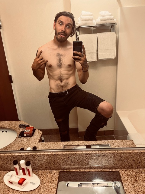 loverboi808 OnlyFans - Free Access to 32 Videos & 49 Photos Onlyfans Free Access