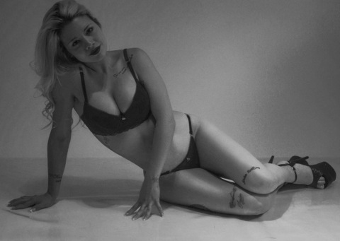 lulixbadgirl OnlyFans - Free Access to 32 Videos & 49 Photos Onlyfans Free Access