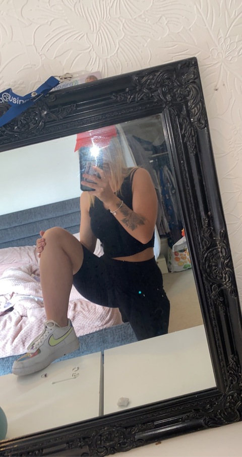 luna1404 OnlyFans - Free Access to 32 Videos & 49 Photos Onlyfans Free Access