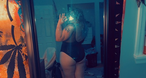 luvbaddie.420 OnlyFans - Free Access to 32 Videos & 49 Photos Onlyfans Free Access