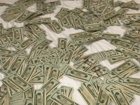 luvvmuffin00 OnlyFans - Free Access to 32 Videos & 49 Photos Onlyfans Free Access