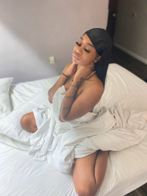 lyra.kaii OnlyFans - Free Access to 32 Videos & 49 Photos Onlyfans Free Access