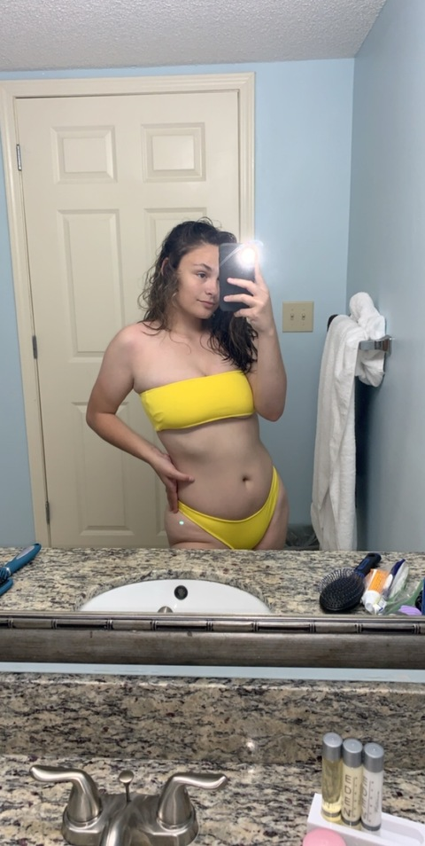 mackenziedyson1 OnlyFans - Free Access to 32 Videos & 49 Photos Onlyfans Free Access