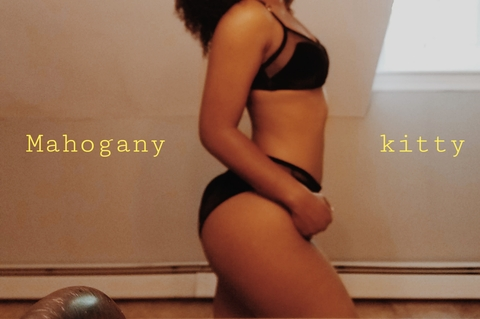 mahoganykitty OnlyFans - Free Access to 32 Videos & 49 Photos Onlyfans Free Access