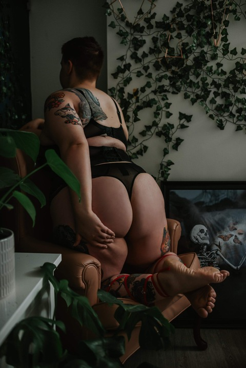 mainsqueez3brat OnlyFans - Free Access to 32 Videos & 50 Photos Onlyfans Free Access