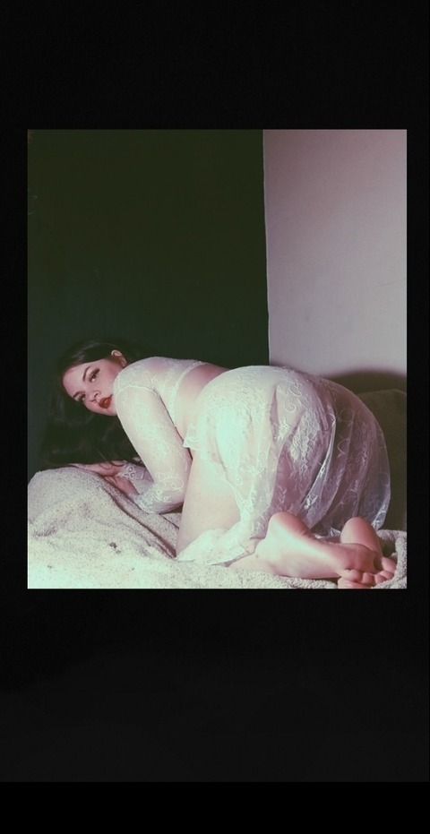 majestyqueenie OnlyFans - Free Access to 32 Videos & 49 Photos Onlyfans Free Access