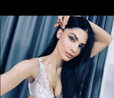 mariaa.ml01 OnlyFans - Free Access to 32 Videos & 49 Photos Onlyfans Free Access