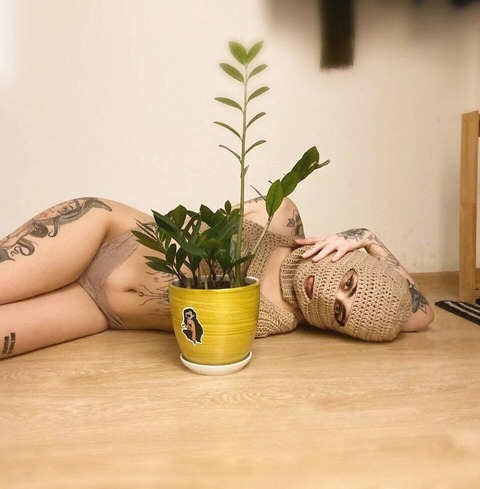 marlabrrr OnlyFans - Free Access to 53 Videos & 207 Photos Onlyfans Free Access