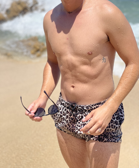 mateohappyxx OnlyFans - Free Access to 32 Videos & 49 Photos Onlyfans Free Access