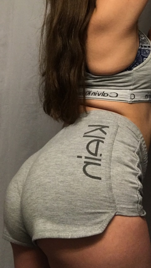 mauvebxtch OnlyFans - Free Access to 32 Videos & 49 Photos Onlyfans Free Access