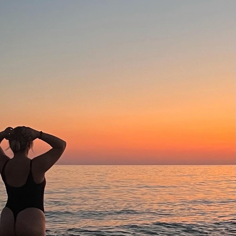 mel_milenn OnlyFans - Free Access to 32 Videos & 49 Photos Onlyfans Free Access