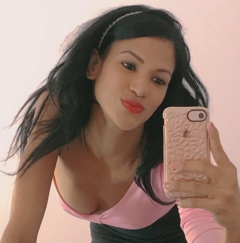 mianicholet OnlyFans - Free Access to 32 Videos & 49 Photos Onlyfans Free Access