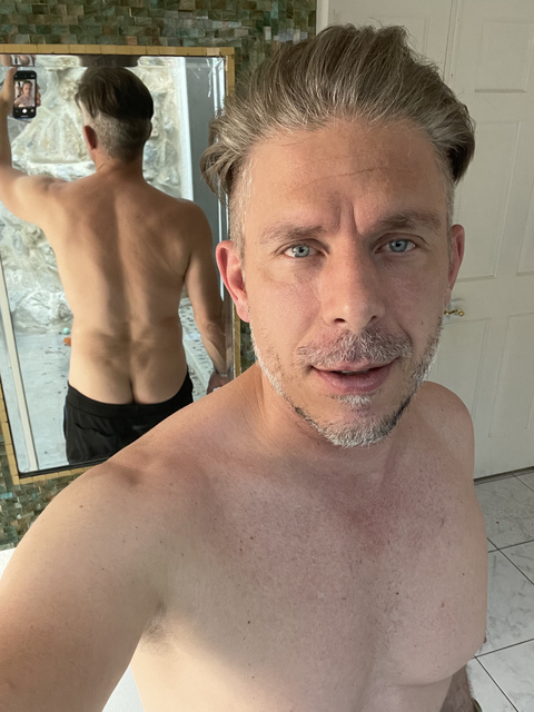 mickbluexxx OnlyFans - Free Access to 132 Videos & 111 Photos Onlyfans Free Access