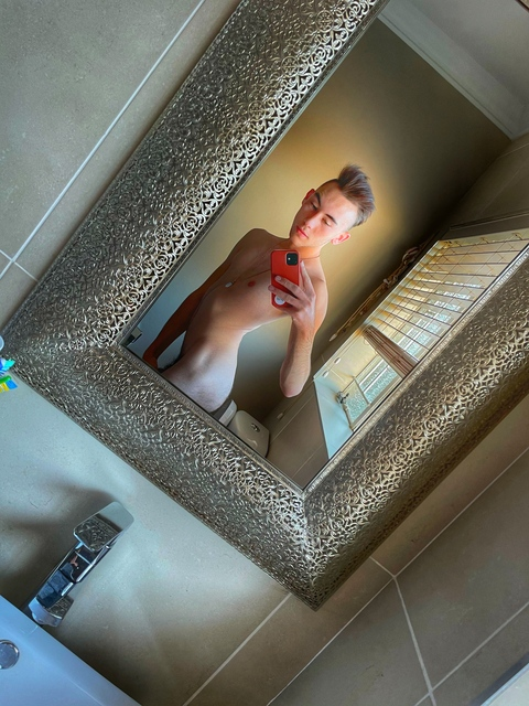 migster OnlyFans - Free Access to 32 Videos & 49 Photos Onlyfans Free Access