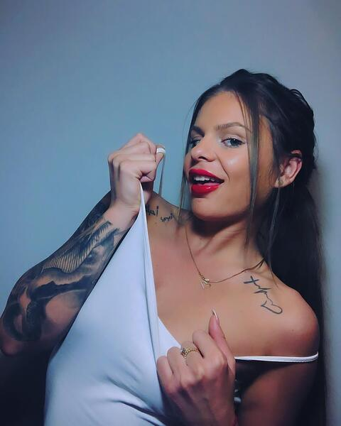 miha.ela OnlyFans - Free Access to 32 Videos & 49 Photos Onlyfans Free Access