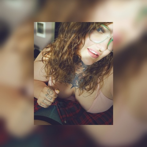 miss.alleykat OnlyFans - Free Access to 51 Videos & 220 Photos Onlyfans Free Access