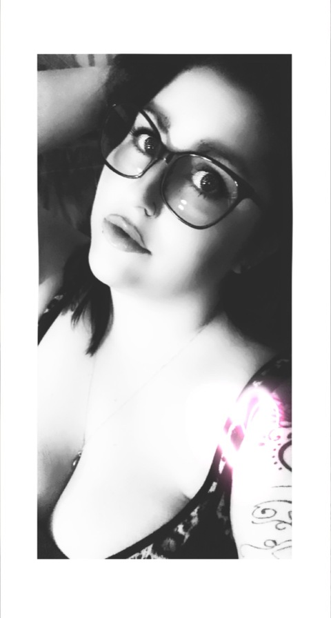 miss.curvy.29 OnlyFans - Free Access to 32 Videos & 61 Photos Onlyfans Free Access