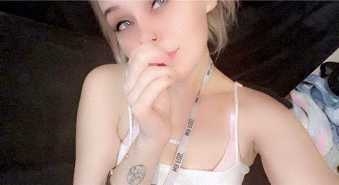 miss.r0xy OnlyFans - Free Access to 32 Videos & 49 Photos Onlyfans Free Access