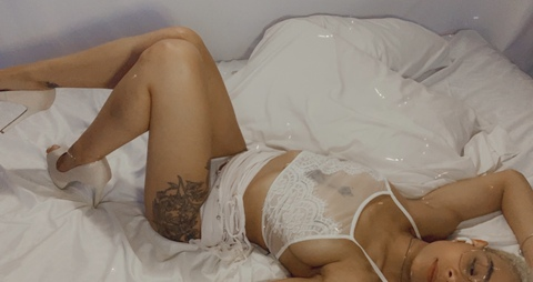 missdemeenor OnlyFans - Free Access to 32 Videos & 164 Photos Onlyfans Free Access