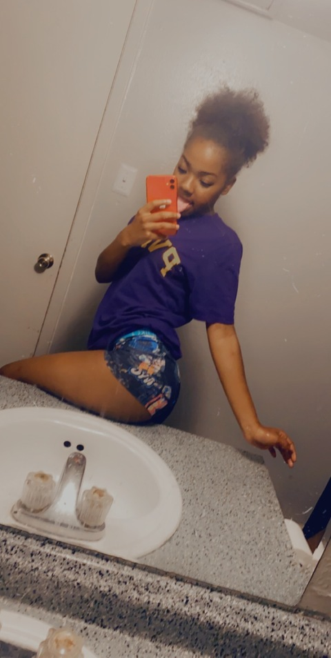 missmajestyy OnlyFans - Free Access to 32 Videos & 49 Photos Onlyfans Free Access