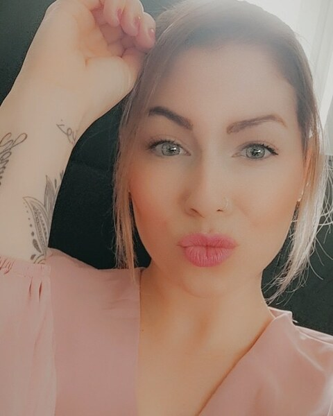 missswin OnlyFans - Free Access to 32 Videos & 49 Photos Onlyfans Free Access