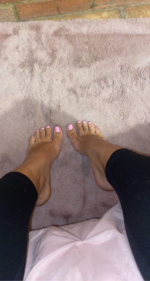 mixedprettytoes OnlyFans - Free Access to 32 Videos & 49 Photos Onlyfans Free Access